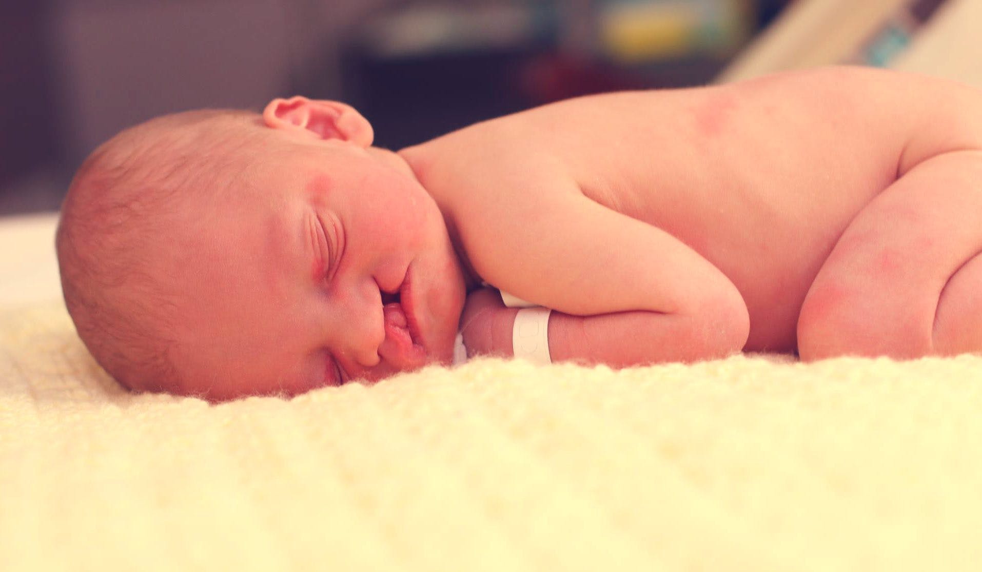 Baby suffers extreme eye harm