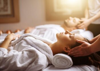 Can Facial Massage And Skin Rejuvenation Go Hand-in-Hand? Here’s What we Know