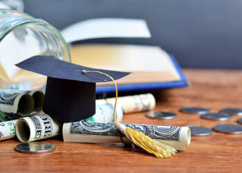 Gandhinagar engineering scholar baggage Cargill scholarship